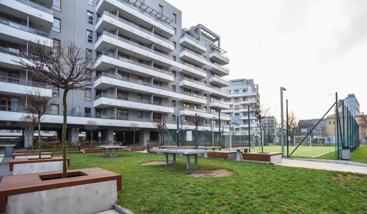 Kasprzaka 31A Free Garage By Perfect Apart Варшава Экстерьер фото